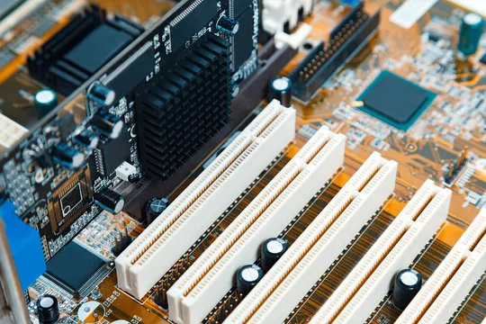 联系炸金花教学团队